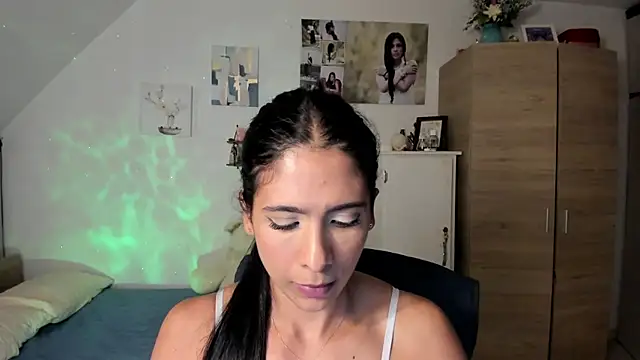 VEROSlen- online show from March 2026 04:59:02 AM