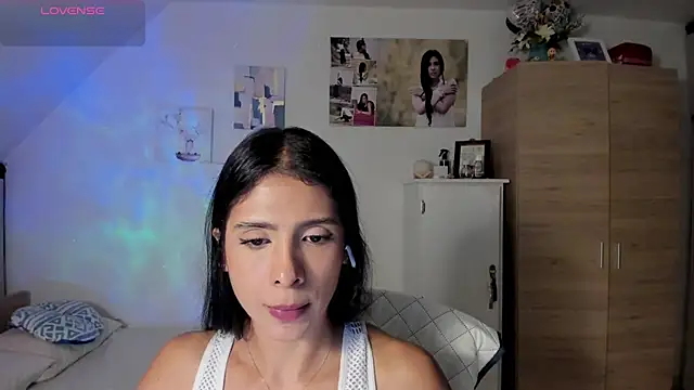 Snapshot of VEROSlen- chatting on July 2026 03:29:02 AM VEROSlen- online show from July 2026 03:29:02 AM