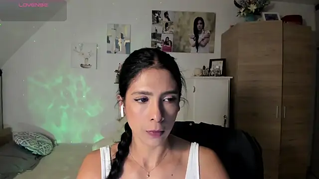 VEROSlen- online show from April 2026 02:48:01 AM