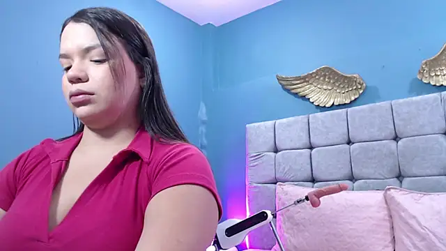 AuraArnau online show from January 2026 02:09:02 PM