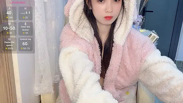 LINAA-KUTE online show from February 2026 12:27:02 PM