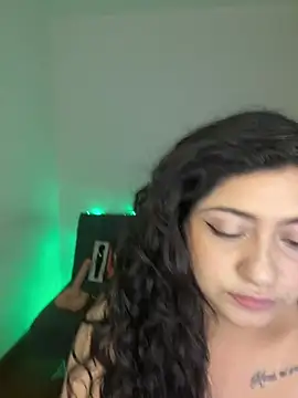 Amyy 1 online show from May 2026 06:39:01 PM