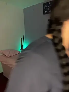 Amyy 1 online show from April 2026 11:00:02 PM