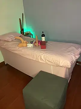 Amyy 1 online show from April 2026 11:00:02 PM