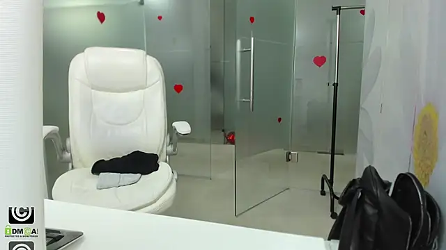 missdominna online show from March 2026 03:56:02 AM