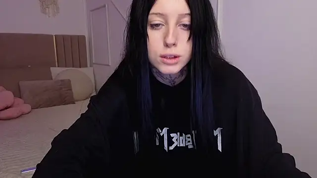 Sn0w  queen online show from February 2026 08:25:04 AM