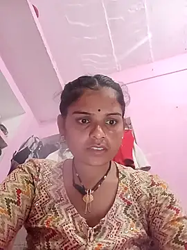 Snapshot of Uma_pande chatting on February 2026 04:28:02 PM Uma pande online show from February 2026 04:28:02 PM