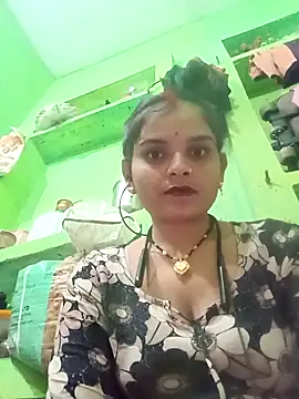 Snapshot of Uma_pande chatting on December 2025 10:18:01 AM Uma pande online show from December 2025 10:18:01 AM