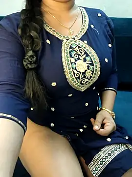 Snapshot of SSiya- chatting on February 2026 07:33:01 PM SSiya- online show from February 2026 07:33:01 PM