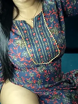 Snapshot of SSiya- chatting on June 2026 08:47:02 PM SSiya- online show from June 2026 08:47:02 PM
