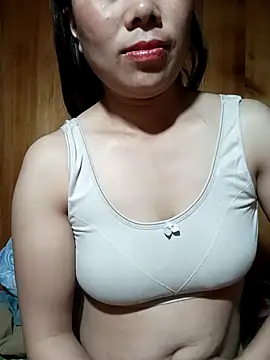Chloe-ee online show from February 2026 10:42:01 PM