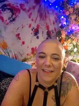 infinirose online show from April 2026 09:33:01 AM