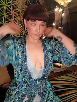 infinirose online show from April 2026 01:45:01 PM