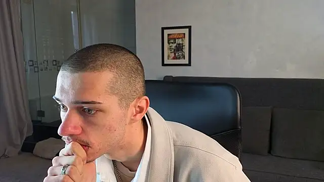 KaydenDrew online show from April 2026 04:18:01 AM