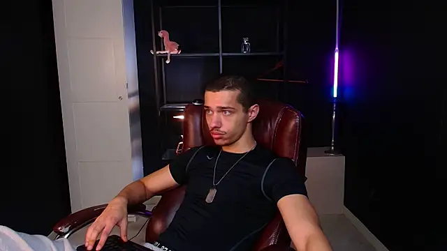 KaydenDrew online show from February 2026 05:19:01 AM