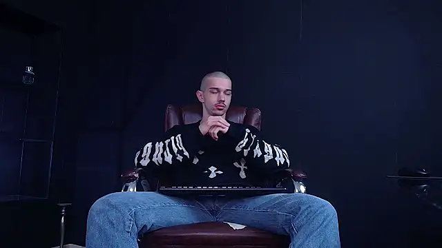 KaydenDrew online show from December 2025 05:21:02 AM