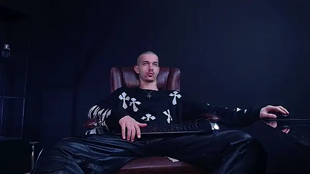 KaydenDrew online show from December 2025 05:31:01 AM