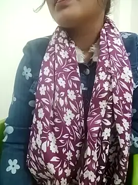 Snapshot of Meenu_rani7 chatting on December 2025 06:18:02 AM Meenu rani7 online show from December 2025 06:18:02 AM