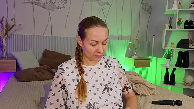 Snapshot of Gentle_Vibes_ chatting on January 2026 10:52:01 PM Gentle Vibes online show from January 2026 10:52:01 PM