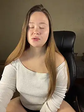 CaramelleSugarr online show from February 2026 04:37:01 PM