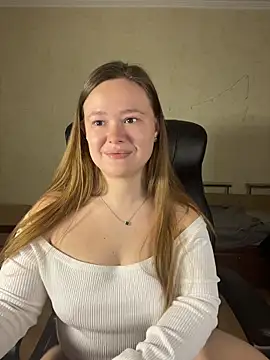 CaramelleSugarr online show from April 2026 08:21:01 PM