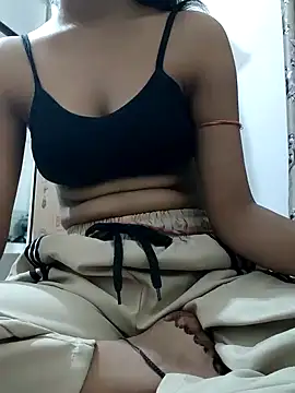 mayrakhan11 online show from February 2026 05:13:01 PM