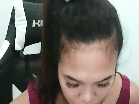 Snapshot of CleopatraLee chatting on December 2025 12:42:01 PM CleopatraLee online show from December 2025 12:42:01 PM