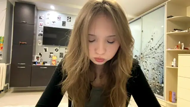 Snapshot of Princessofcashe chatting on March 2026 03:08:01 PM Princessofcashe online show from March 2026 03:08:01 PM