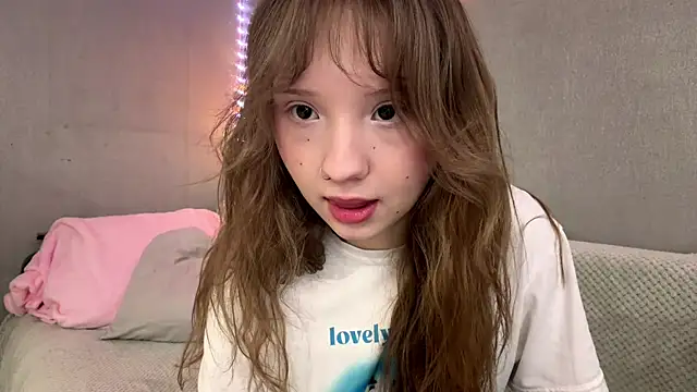 Snapshot of Princessofcashe chatting on April 2026 03:08:01 PM Princessofcashe online show from April 2026 03:08:01 PM