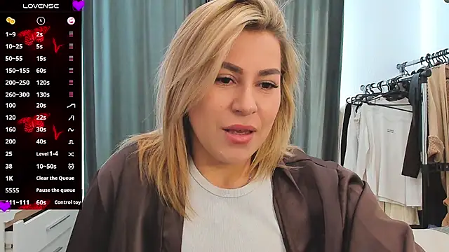 Snapshot of Roxi_Joy chatting on February 2026 10:55:01 AM Roxi Joy online show from February 2026 10:55:01 AM