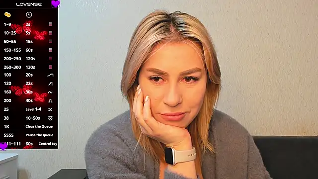 Snapshot of Roxi_Joy chatting on February 2026 01:08:01 PM Roxi Joy online show from February 2026 01:08:01 PM