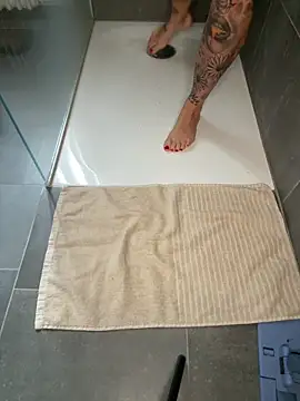 Klarry69 online show from April 2026 09:35:01 AM