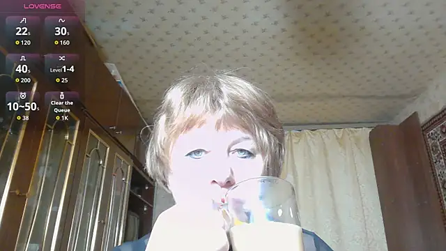 Casey peach online show from February 2026 04:33:02 AM