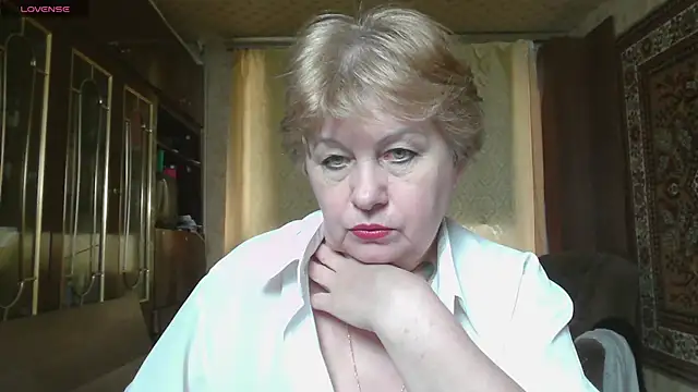 Snapshot of Casey_peach chatting on May 2026 08:12:02 AM Casey peach online show from May 2026 08:12:02 AM