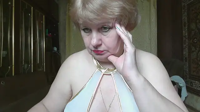 Snapshot of Casey_peach chatting on May 2026 05:08:01 PM Casey peach online show from May 2026 05:08:01 PM