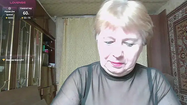 Casey peach online show from April 2026 04:35:02 PM