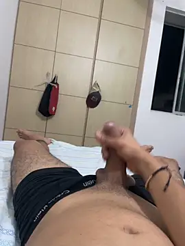 HotWhisper22 online show from February 2026 01:49:02 AM