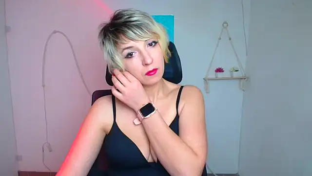 Lana Foxyy online show from March 2026 12:46:01 PM