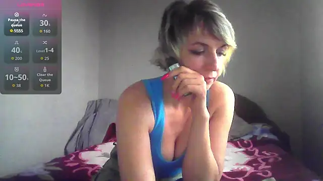 Lana Foxyy online show from April 2026 04:02:02 PM