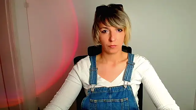 Snapshot of Lana_Foxyy chatting on May 2026 01:25:02 PM Lana Foxyy online show from May 2026 01:25:02 PM