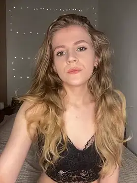 AmilenA online show from January 2026 09:08:01 PM