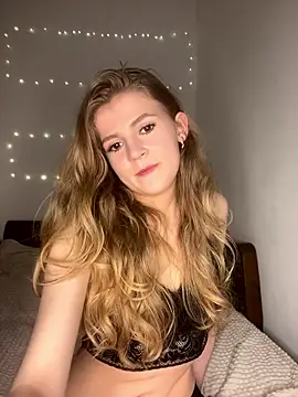 AmilenA online show from January 2026 09:10:01 PM