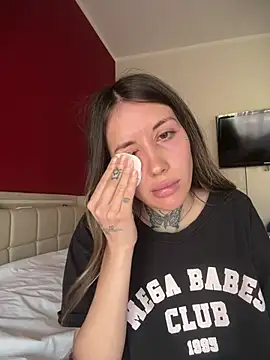 saphirafox online show from March 2026 01:44:01 PM