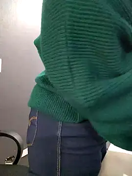 Venuz Rivers  online show from December 2025 01:16:02 PM