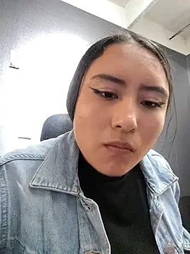 Venuz Rivers  online show from January 2026 01:25:02 PM