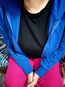 Sofia-111 online show from January 2026 03:32:01 AM