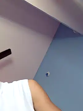 Snapshot of Mariya_000 chatting on February 2026 06:05:02 AM Mariya 000 online show from February 2026 06:05:02 AM