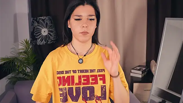 GenaSeidner online show from December 2025 10:31:02 AM