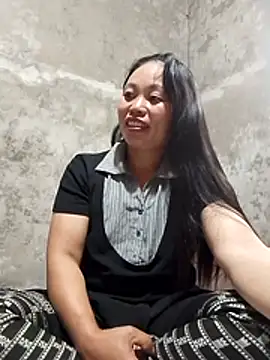 Snapshot of Maikha08 chatting on July 2026 03:47:01 AM Maikha08 online show from July 2026 03:47:01 AM