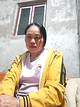 Snapshot of Maikha08 chatting on May 2026 01:05:01 PM Maikha08 online show from May 2026 01:05:01 PM